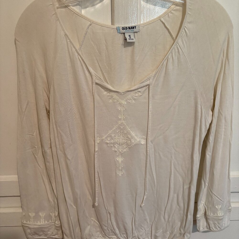 XS Old Navy Off White Embroidered Bubble Hem Blouse